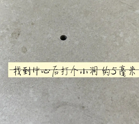 叶集瓷砖空鼓维修公司专业解答在瓷砖铺贴过程中，如果砂料搅拌不均匀，将会带来以下问题